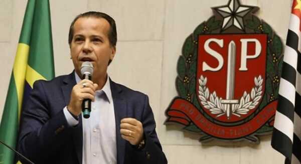 Ex deputado Marcio Camargo é baleado na perna em tentativa de assalto em sua residência ex-deputado-marcio-camargo-e-baleado-na-perna-em-tentativa-de-assalto-em-sua-residencia