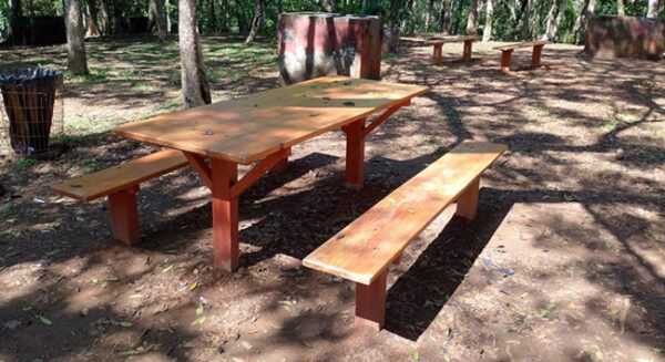 Parque Cemucam começa a receber novos bancos e mesas para churrasqueiras parque-cemucam-comeca-a-receber-novos-bancos-e-mesas-para-churrasqueiras