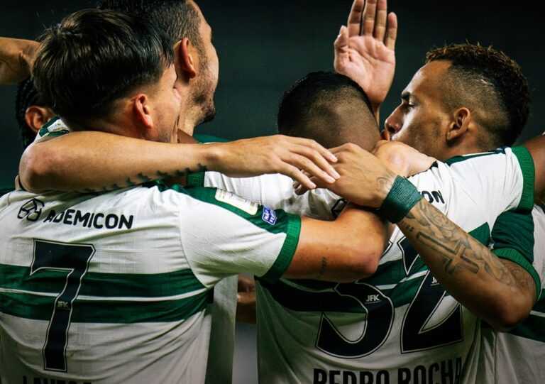 brasileirao:-com-duas-viradas,-coritiba-vence-o-remo-e-se-aproxima-do-g6